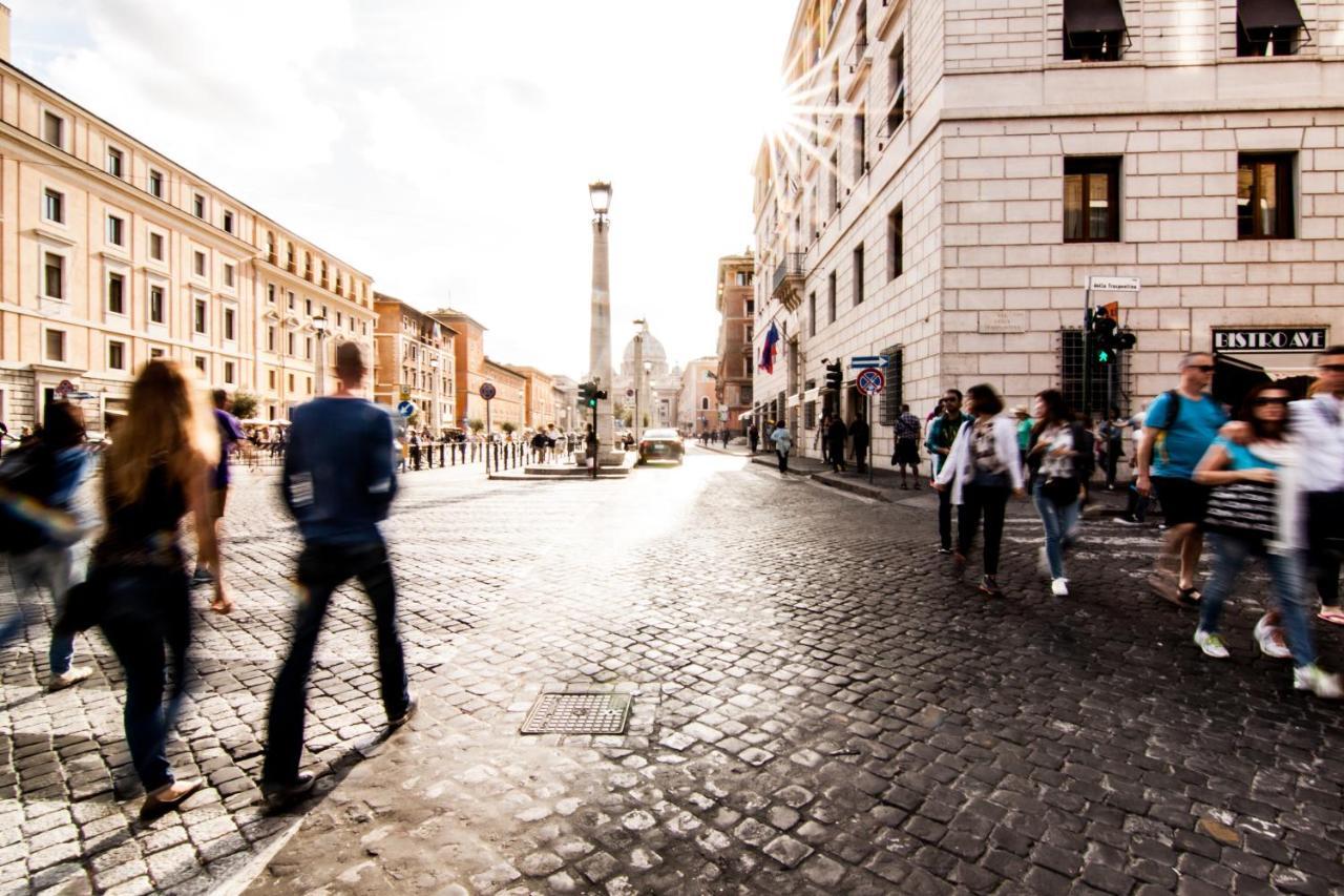 Room 94 Piazza Di Spagna Rome Luaran gambar